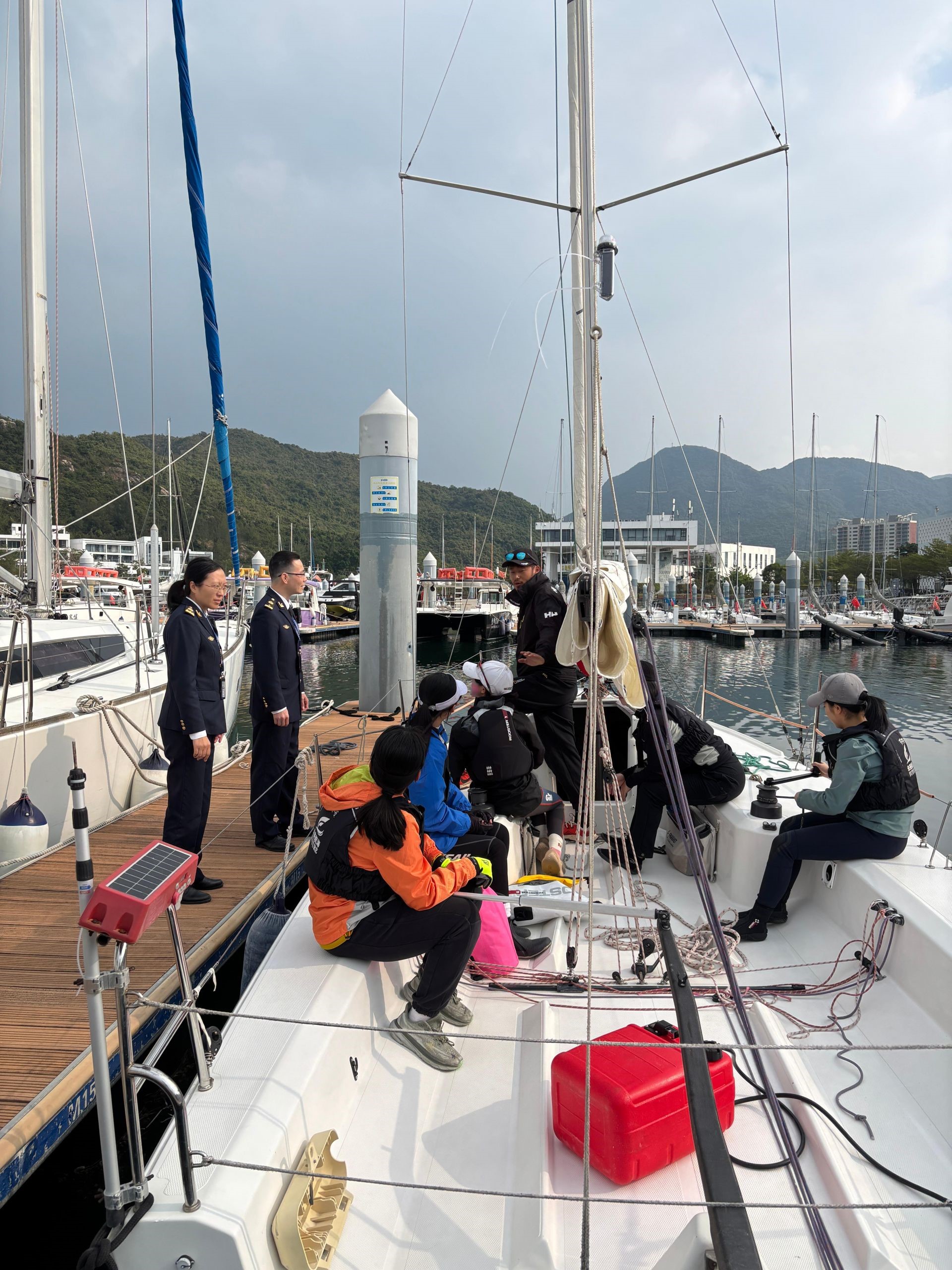 大亚湾海事局全力保障元旦假期水上交通安全